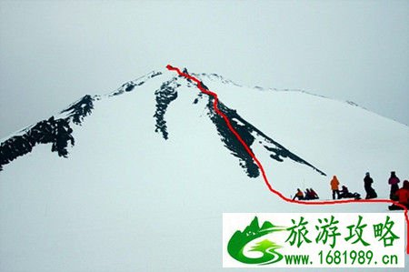 怀揣激情登雪山 大学生登透明梦柯全