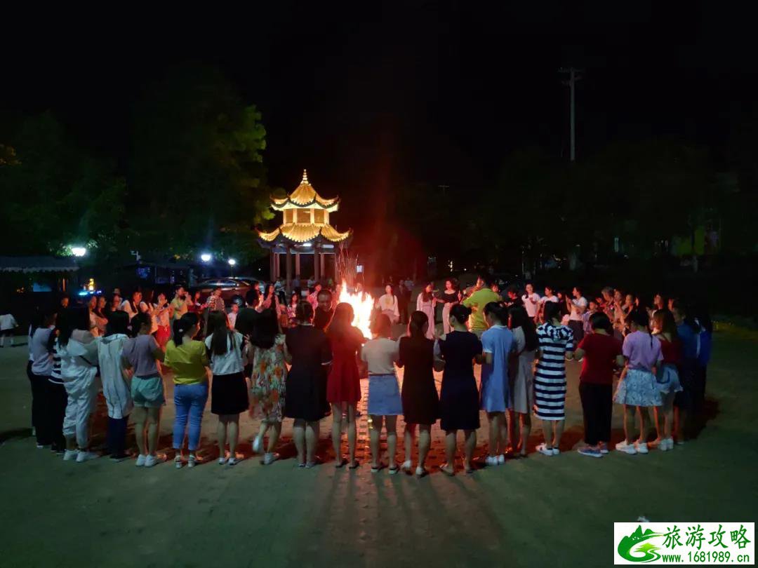 篝火晚会.jpg