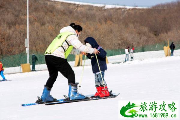 初学者怎么学滑雪 分分钟教会你