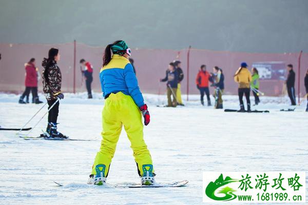 云佛山滑雪场2021开放时间以及门票电话介绍