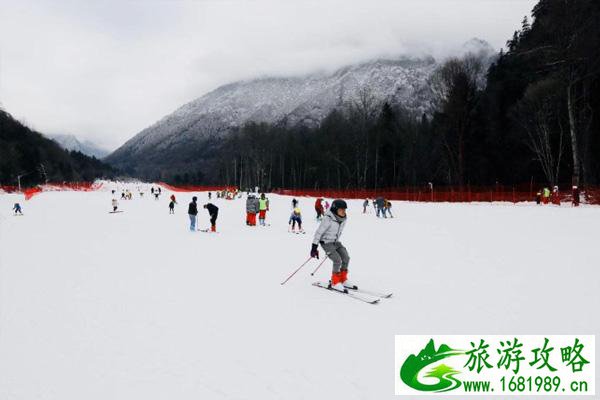 鹧鸪山滑雪场2020开放时间及门票价格 阿坝滑雪场有哪些