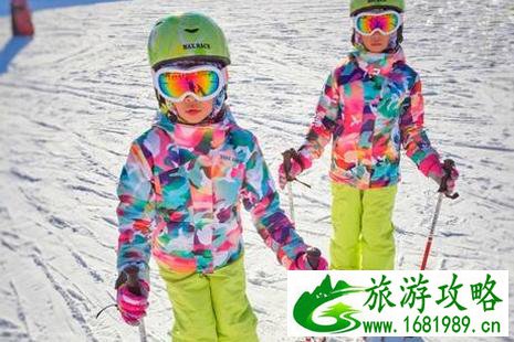 孩子滑雪要准备哪些装备 孩子多大可以学滑雪