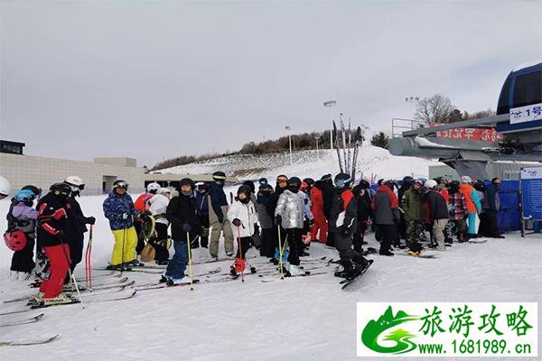 长春莲花山天定山滑雪场滑雪票价格