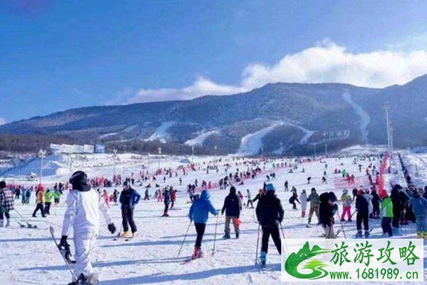 太白山滑雪场和鳌山滑雪场是一个地方吗