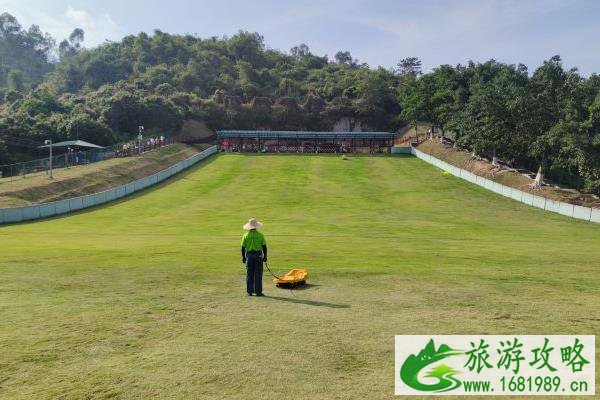 2012因项目改造双龙潭景区攀岩暂停开放