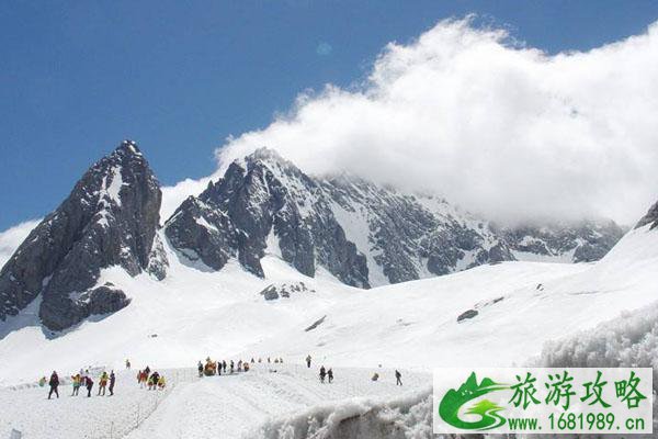 玉龙雪山滑雪场海拔多少米 门票多少钱