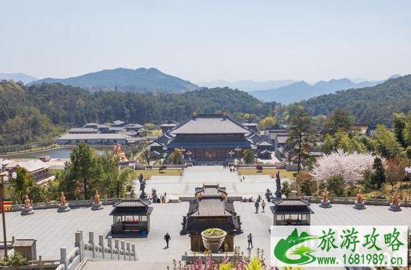 雪窦山风景区介绍 雪窦山弥勒大佛