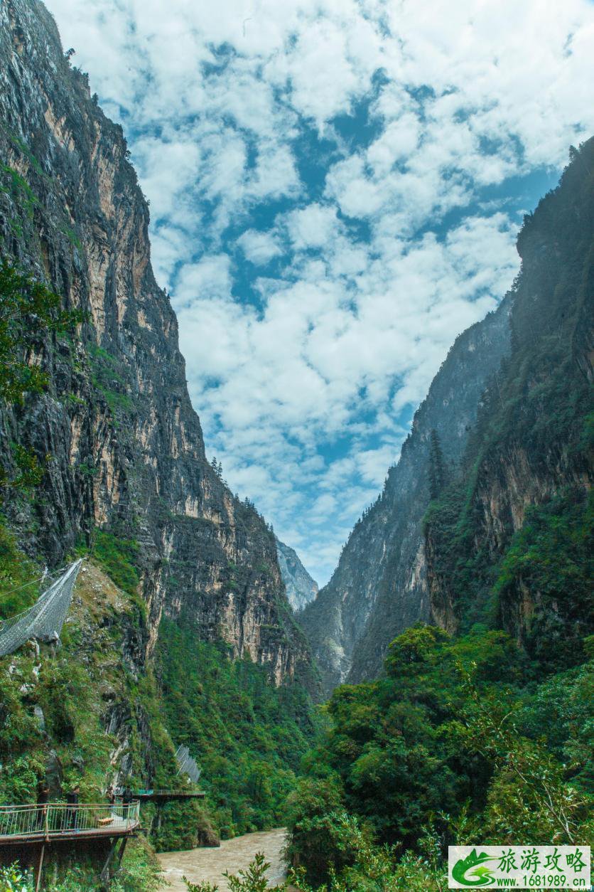 巴拉格宗景区旅游攻略