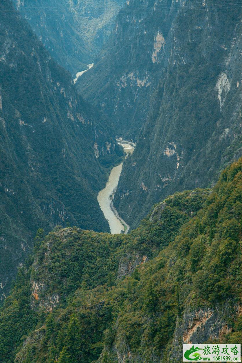 巴拉格宗景区旅游攻略