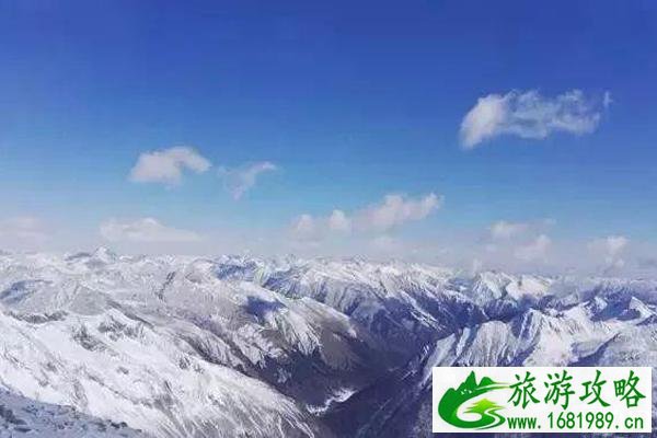 中国机长雪山取景地是哪里