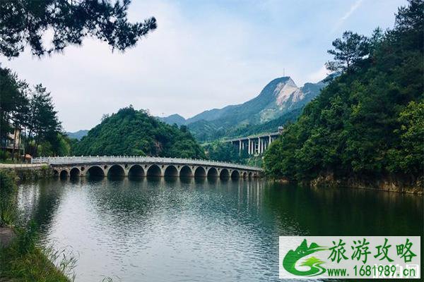 大别山彩虹瀑布风景区好玩吗