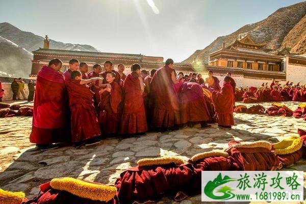 拉卜楞寺在哪个市州 拉卜楞寺在哪个地方